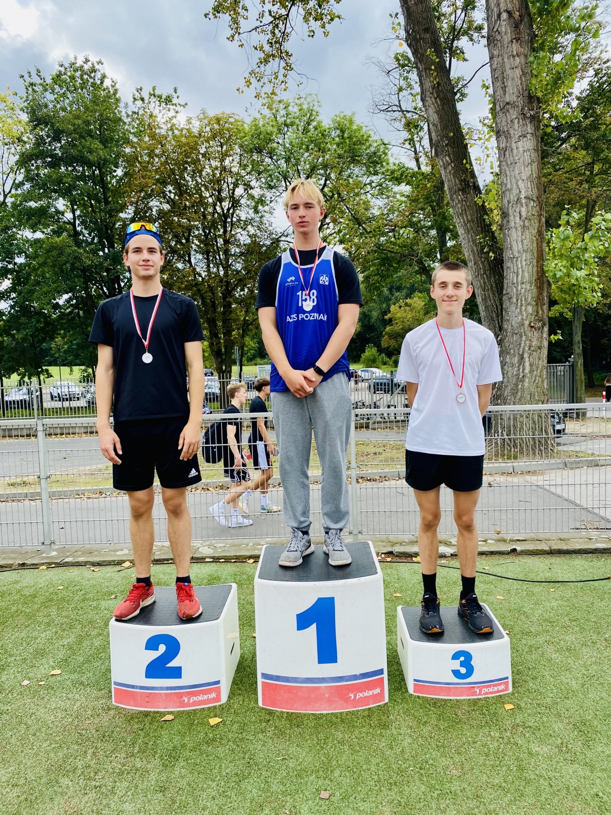 Mistrzostwa Miasta Poznania w Lekkiej Atletyce – piękny występ uczniów V LO!