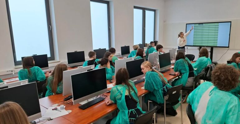 650694815_1563990962396690_6678439119955560937_n