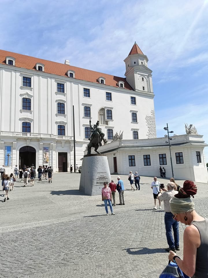 Pozdrawiamy z trasy! Oto krótka fotorelacja z pierwszego dnia wycieczki klas 3d…