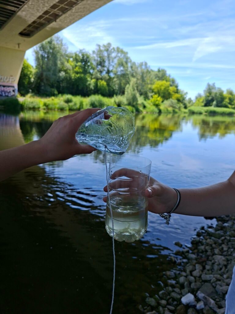 Nauka nie zna wakacji! 🌿🧪 Mimo zbliżającego się końca roku szkolnego, klasy…