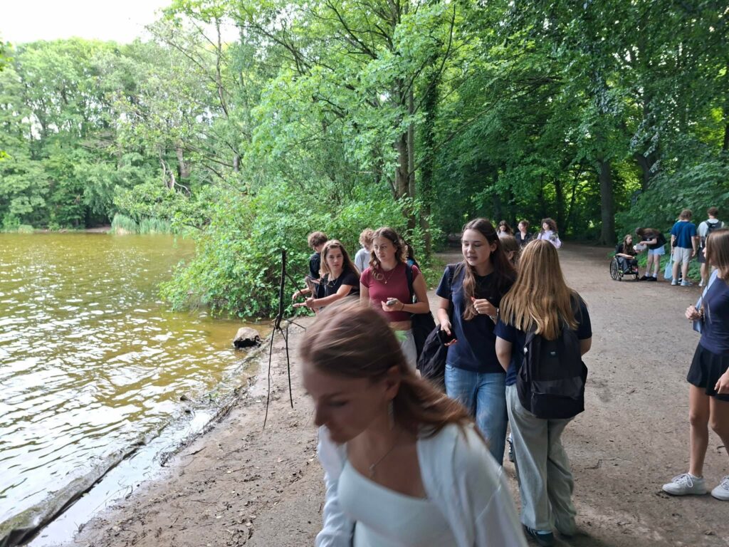 🌿 Tydzień Projektowy w klasach biologiczno-chemicznych trwa w najlepsze! 🔬 Dzisiejszy dzień…