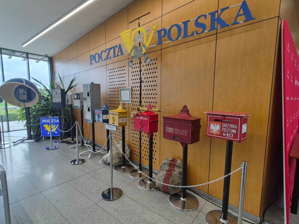 W piątek 18.09 klasa 4D wyruszyła na kampus Morasko. Uczniowie mieli okazję…