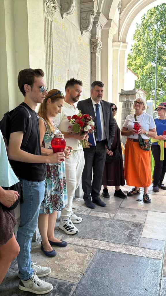 Klasa turystyczna odkrywa Słowenię 🇸🇮 W niedzielę 6.09. późnym wieczorem rozpoczęliśmy naszą…