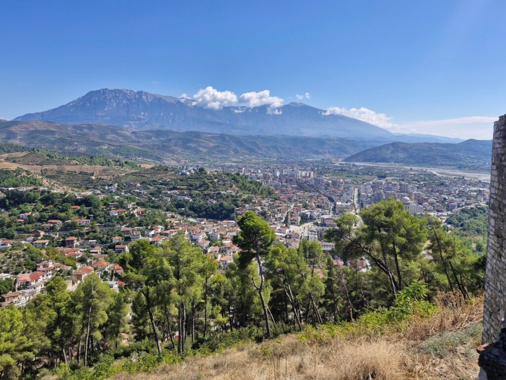 Klasa 4b humanistyczno-artystyczna ,,Od Adriatyku do jeziora Ochrydzkiego" - Berat, Albania🇦🇱 W…