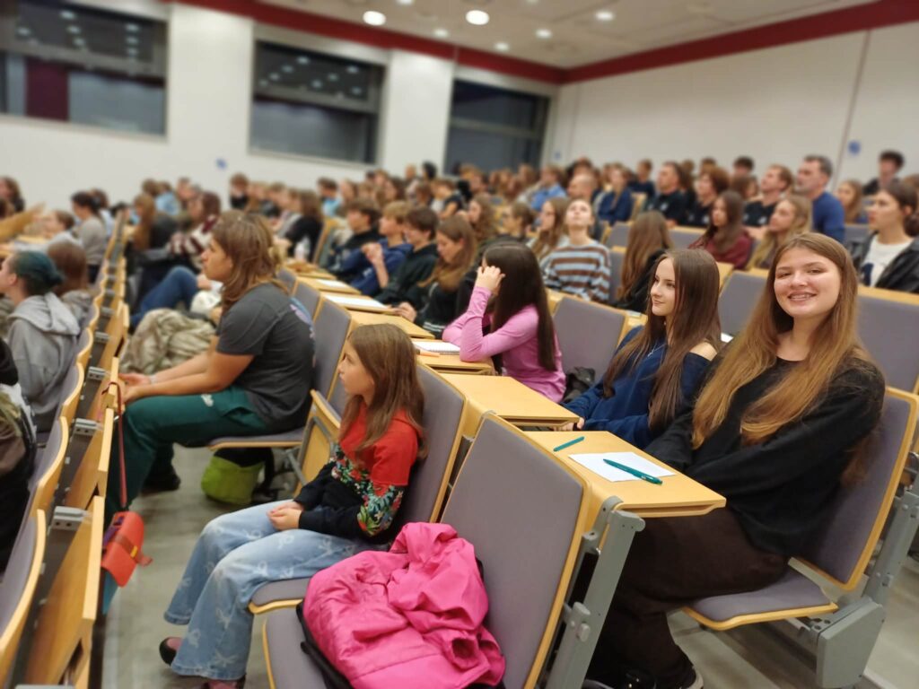 Klasa 1c1 brała udział w Nocy Naukowców na Wydziale Chemii UAM. Było…