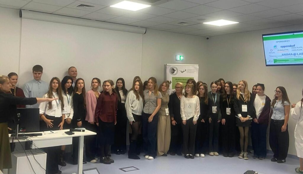 🐾 Nasze uczennice na ogólnopolskiej konferencji naukowej! 🐾 Z dumą informujemy, że…