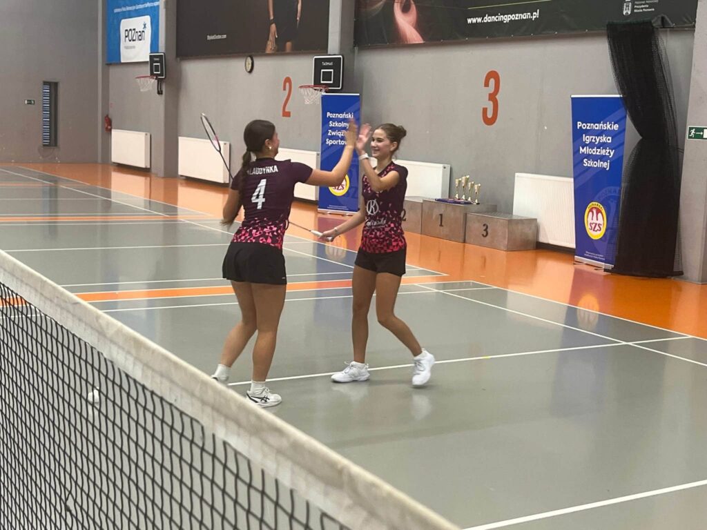 Złoto dla VLO. Nasze badmintonistki Mistrzyniami Miasta Poznania!!! Wielki sukces reprezentacji V…