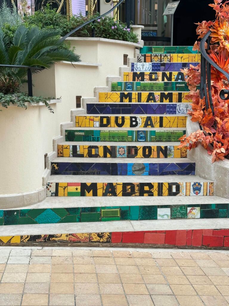 Lazurowe Wybrzeże zaliczone! 🇲🇨🇫🇷 Następny przystanek: Barcelona! 🇪🇸 Za nami niesamowite dni…