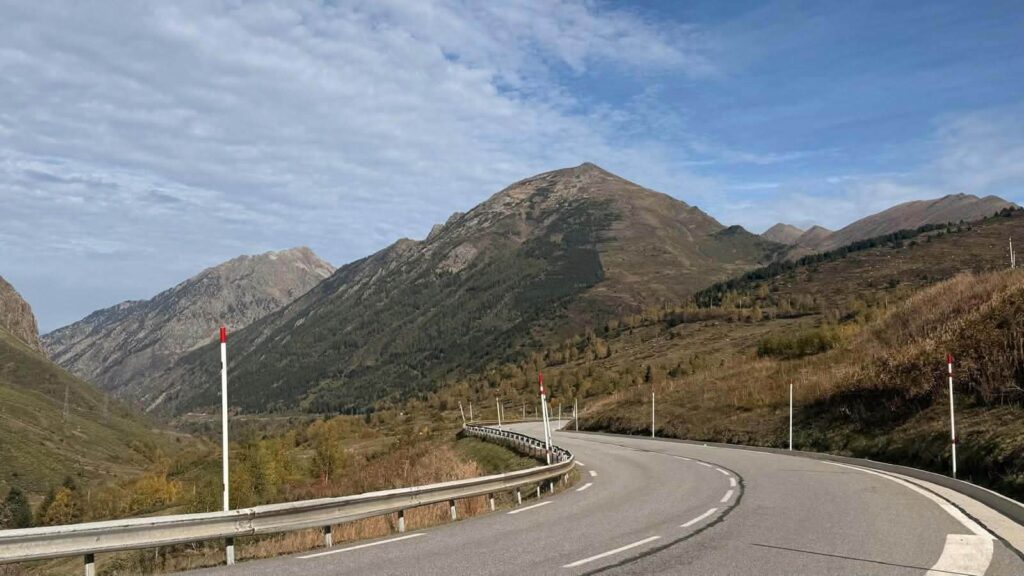 🇪🇸➡️🇦🇩➡️🇫🇷 Tour de Europa od Hiszpanii, przez Andorę, aż do Francji! 🌍…