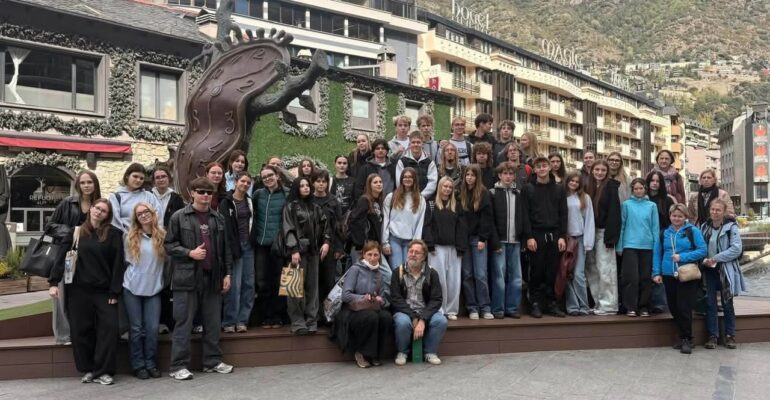 🇪🇸➡️🇦🇩➡️🇫🇷 Tour de Europa od Hiszpanii, przez Andorę, aż do Francji! 🌍…