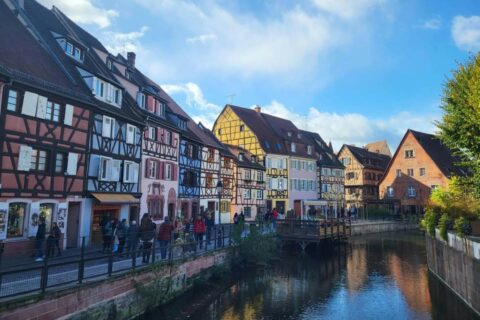 🇲🇫📍Avignon & Colmar Po Carcansonne udaliśmy sie do Awinionu - zabytkowego miasta…