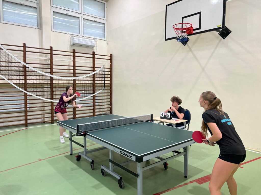 Tenis stołowy Za nami sportowe zmagania w Mistrzostwach Miasta Poznania w tenisie…